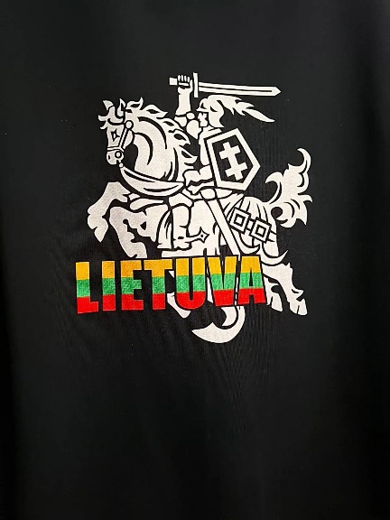 Juodas džemperis Vytis - Image 2